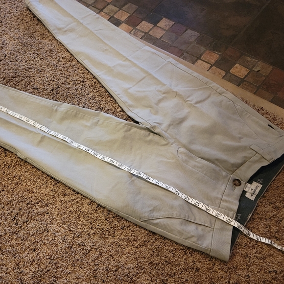 Dockers Slim Tapered Khaki Pants 30 Waist Cream - Picture 7 of 9